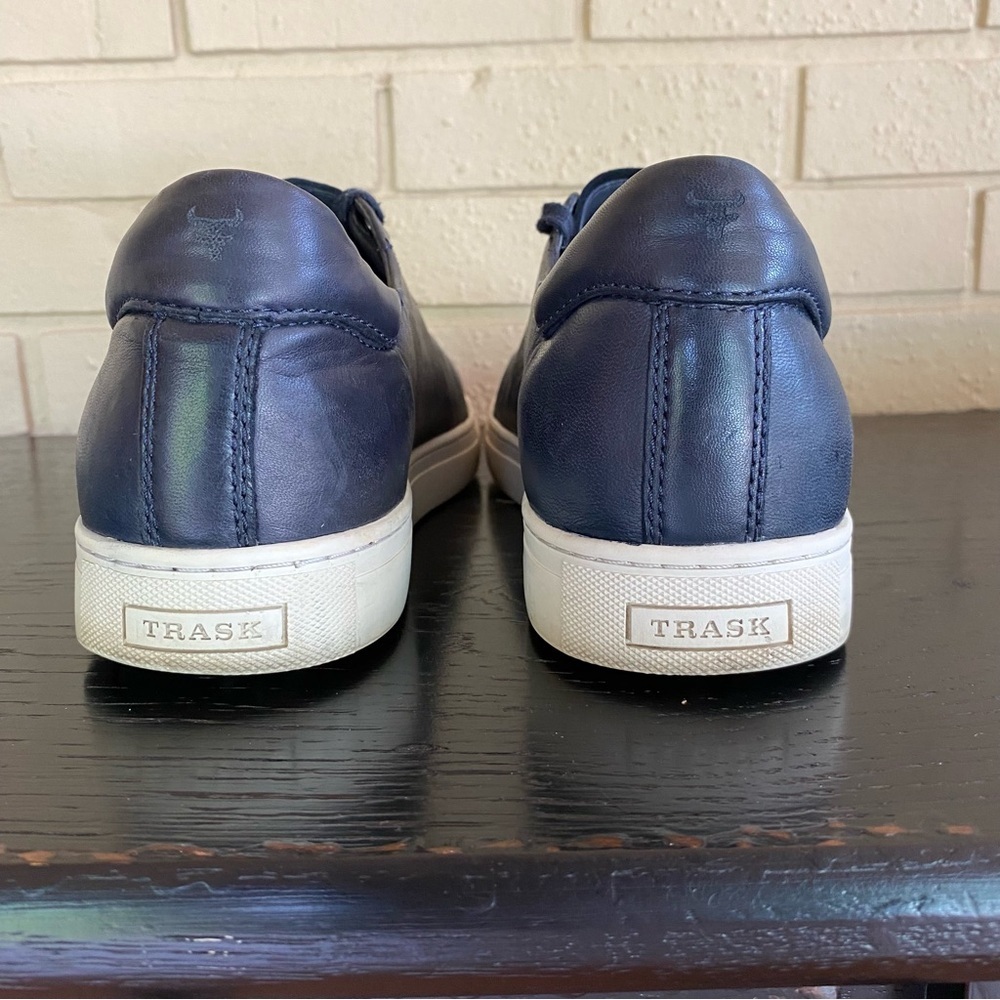 TRASK Mens Sheepskin Leather Sneakers Shoes Navy Modern Minimalist Comfort 10.5 - Picture 4 of 8
